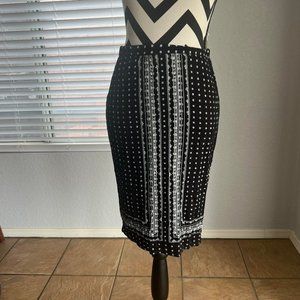 Women's Max Studio Skirt - Size M